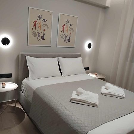 Simple, Calm And Luxurious Apartment Kalamata Bagian luar foto