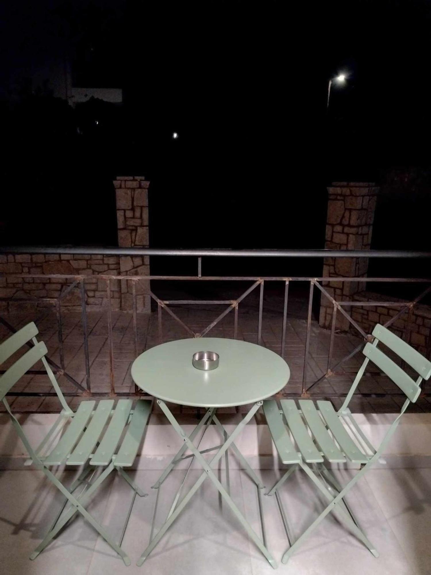 Simple, Calm And Luxurious Apartment Kalamata Bagian luar foto