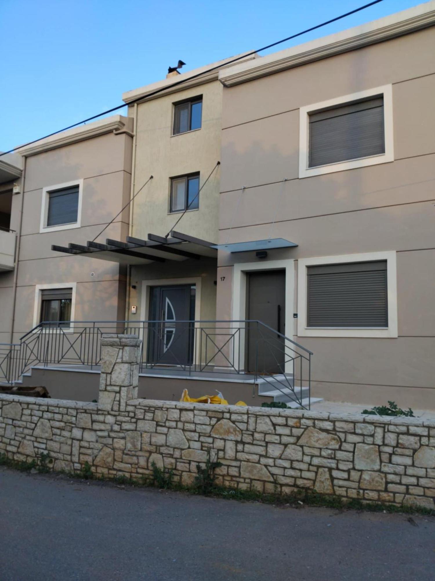 Simple, Calm And Luxurious Apartment Kalamata Bagian luar foto