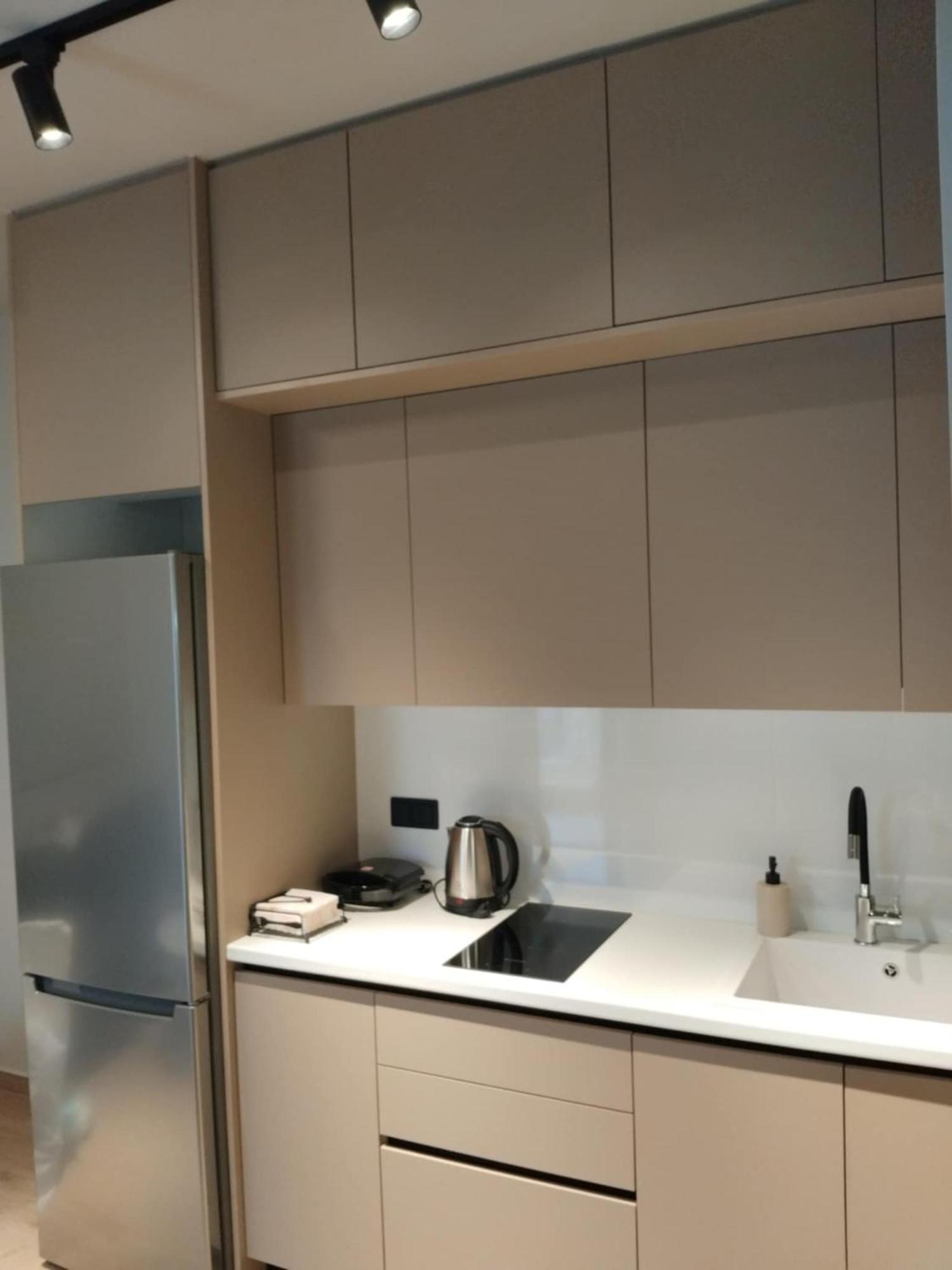Simple, Calm And Luxurious Apartment Kalamata Bagian luar foto